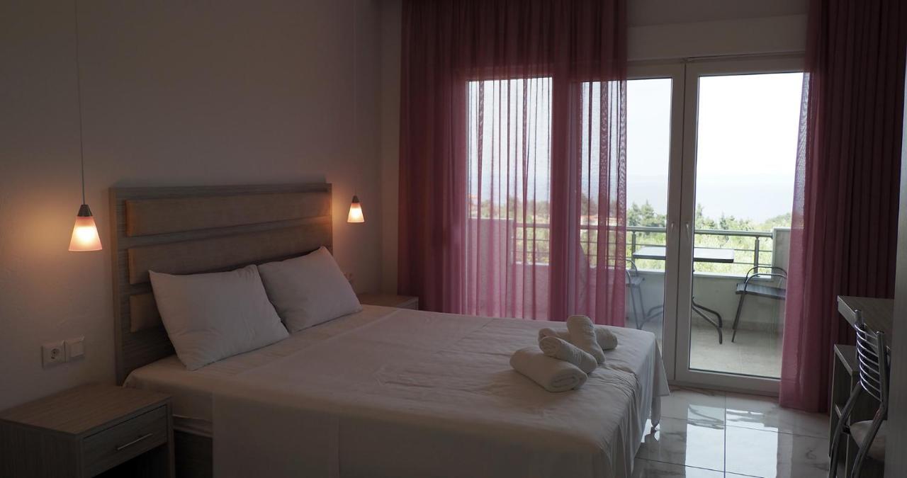 Aparthotel Valiant Sea Kriopigi Exterior foto